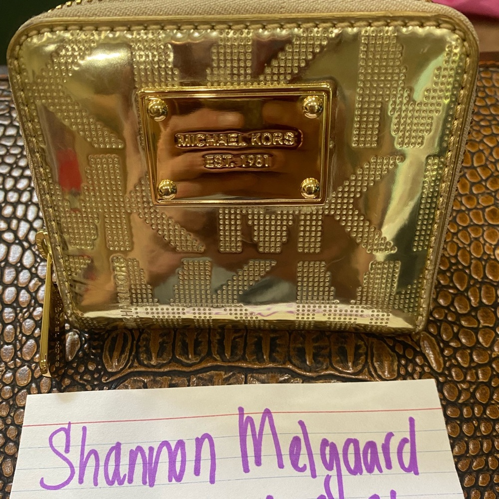 Wallet by MK